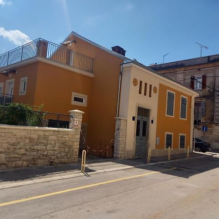 Oskar Amphitheater Apartments And Rooms With Free Parking Pula Dış mekan fotoğraf