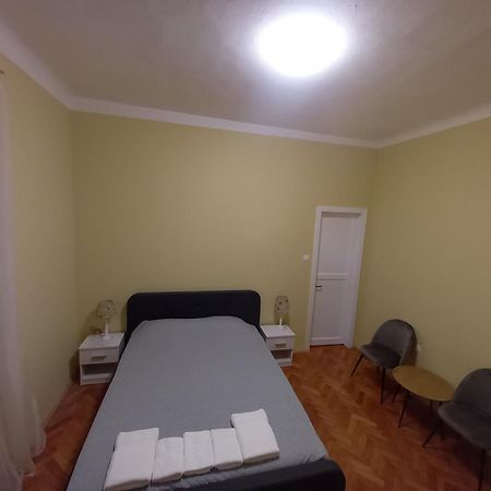 Oskar Amphitheater Apartments And Rooms With Free Parking Pula Oda fotoğraf