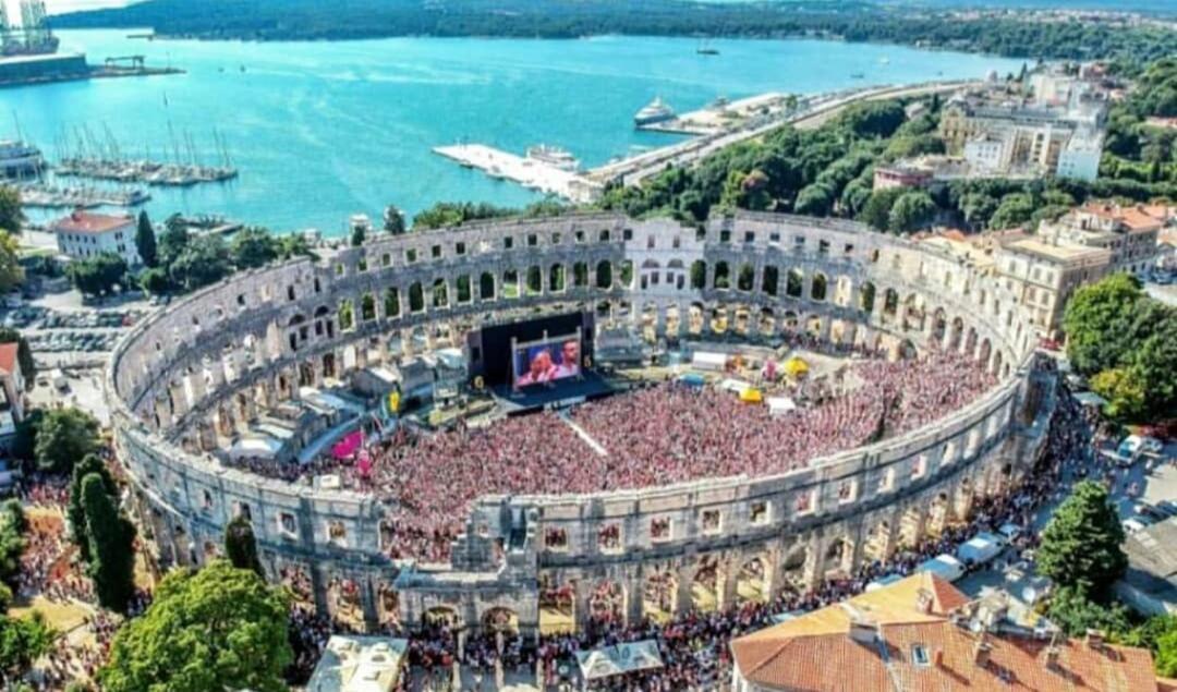 Oskar Amphitheater Apartments And Rooms With Free Parking Pula Dış mekan fotoğraf